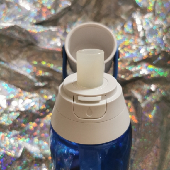 Brita filtering water bottle - Picture 3 of 4